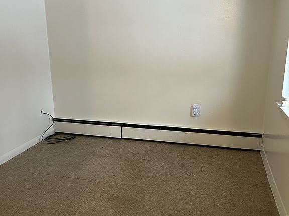 4th image of 1428 E 41st St #6