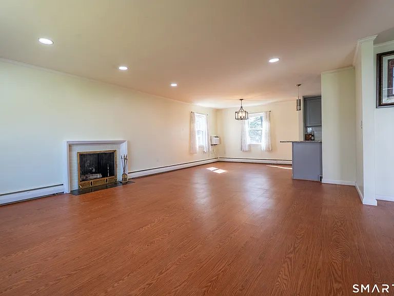 115 Hilldale Rd — Photo 12