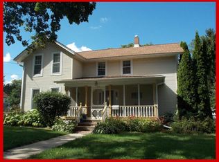 123 W Lake Park Pl, Lake Mills, WI 53551