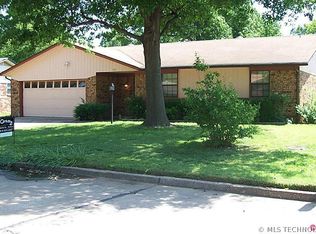 1013 S Thurman St, Pryor, OK 74361