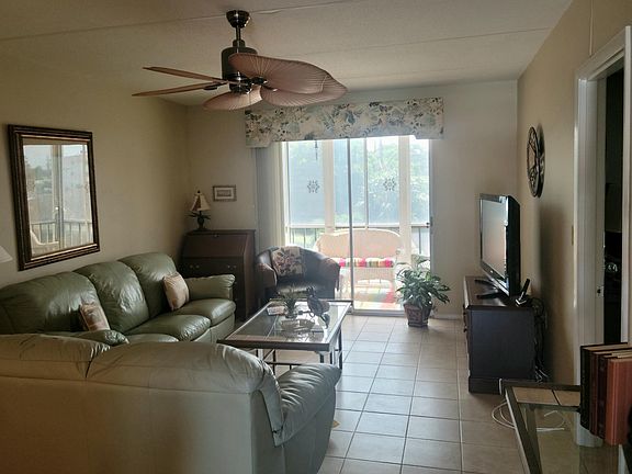 4th image of 649 Tamiami Trl S APT 201