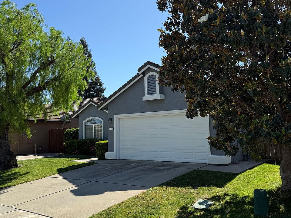 1st image of 995 Pearwood Cir