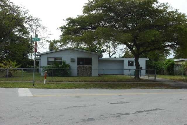 1st image of 1050 NW 179th St