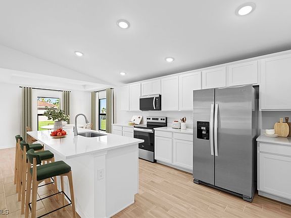 5th image of 2127 NE 13th Place Cpe