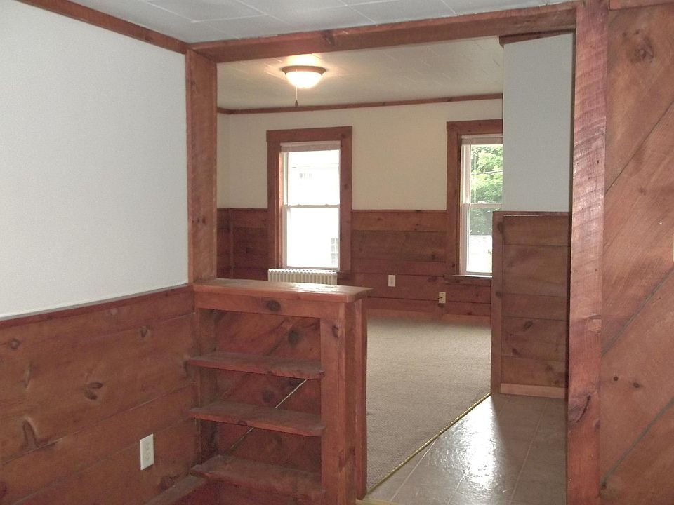 2nd image of 1005 Cross St