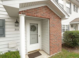 311 Amberwood Dr, Summerville, SC 29483