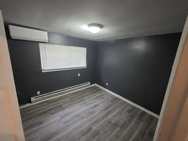 9500 Chalmers St #5 — Photo 6