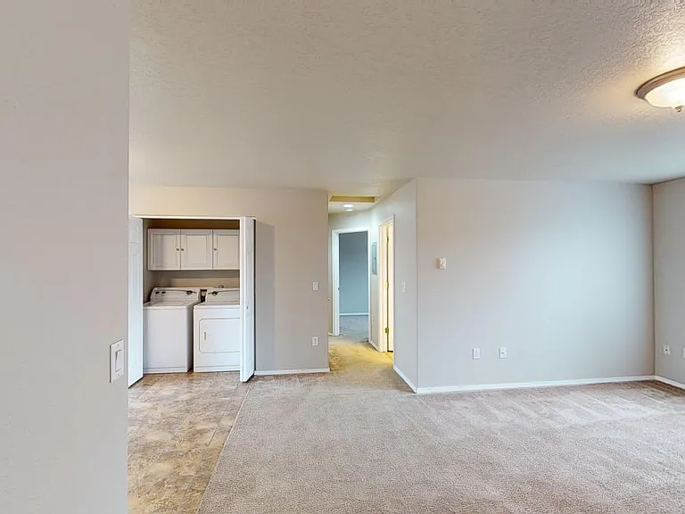 663 NW 3rd St #C — Photo 2