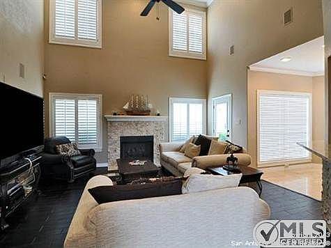 4th image of 128 Westcourt Ln