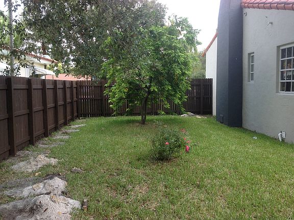 3rd image of 10204 NE 2nd Ave