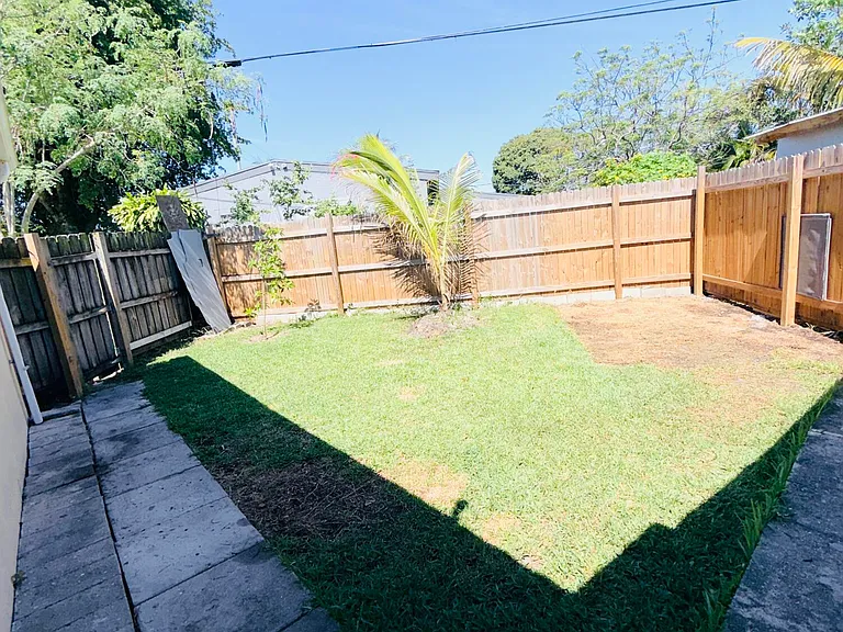 5755 Winfield Blvd — Photo 6