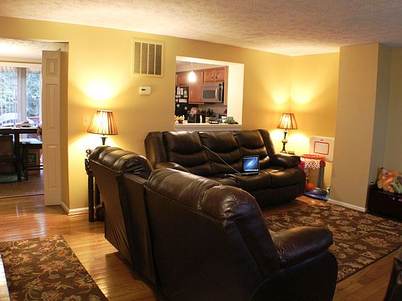 2nd image of 6820 Ericka Ave