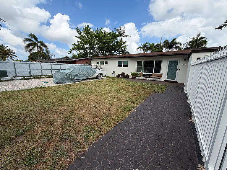 3788 SW 17th St — Photo 14