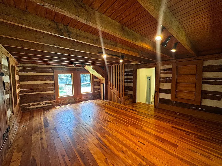 8668 Poplar Creek Rd — Photo 10