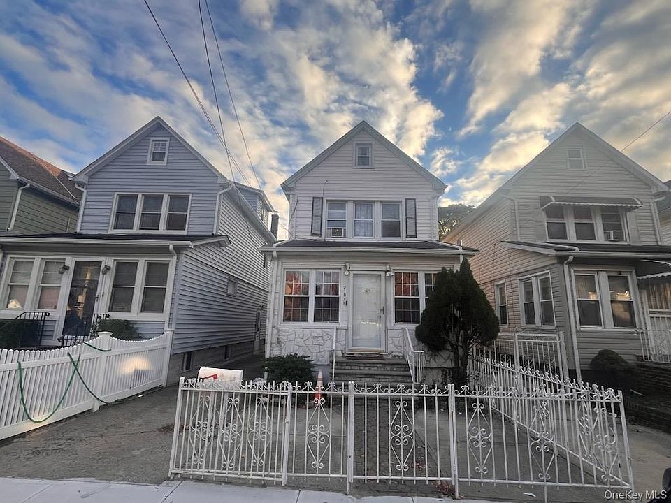 1st image of 21818 118th Avenue
