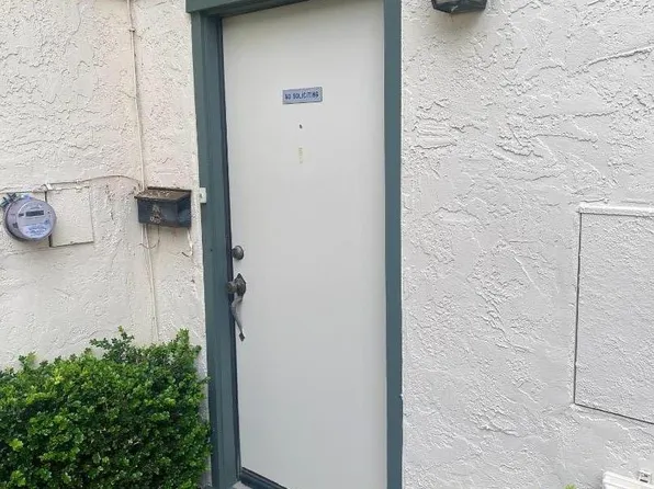 1104 Terra Nova Blvd, Pacifica, CA 94044