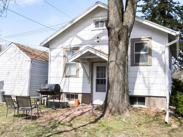 118 E 11th St, Ames, IA 50010