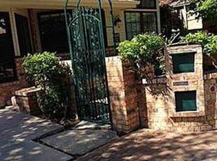 905 Liberty Ct, Dallas, TX 75204