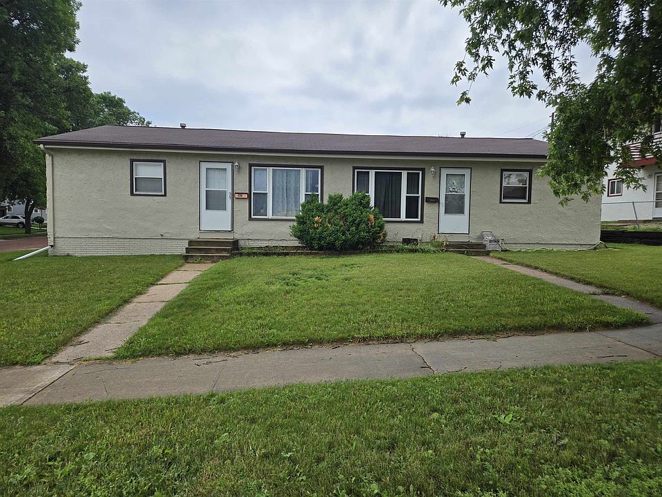 1st image of 3609 & 3611 E 18th St