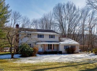 222 Butternut Rd, Califon, NJ 07830
