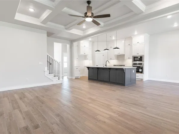 5608 Rose Prairie Blvd, Edmond, OK 73034
