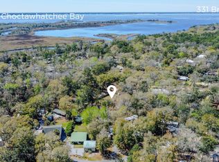 175 Wildwood Dr, Freeport, FL 32439