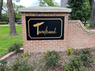 5571 Candlewood Dr, Houston, TX 77056