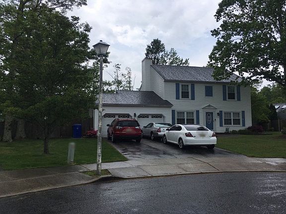 3rd image of 1303 Beauchamps Pl