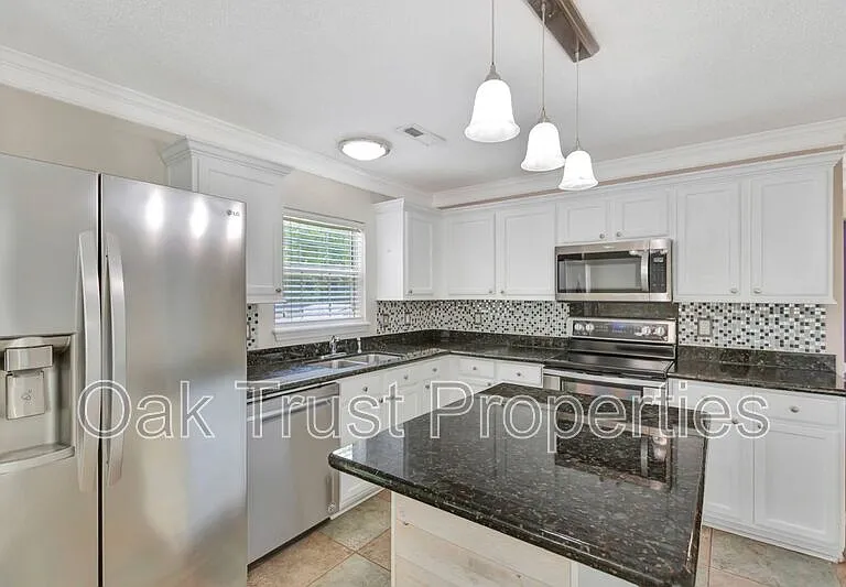 117 Broken Branch Dr — Photo 8