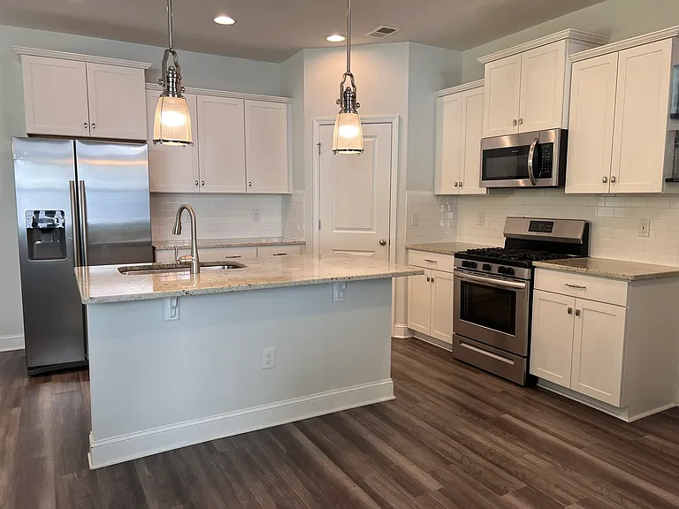 1107 Compass Dr — Photo 10