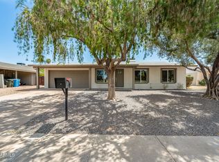 3821 W Gelding Dr, Phoenix, AZ 85053