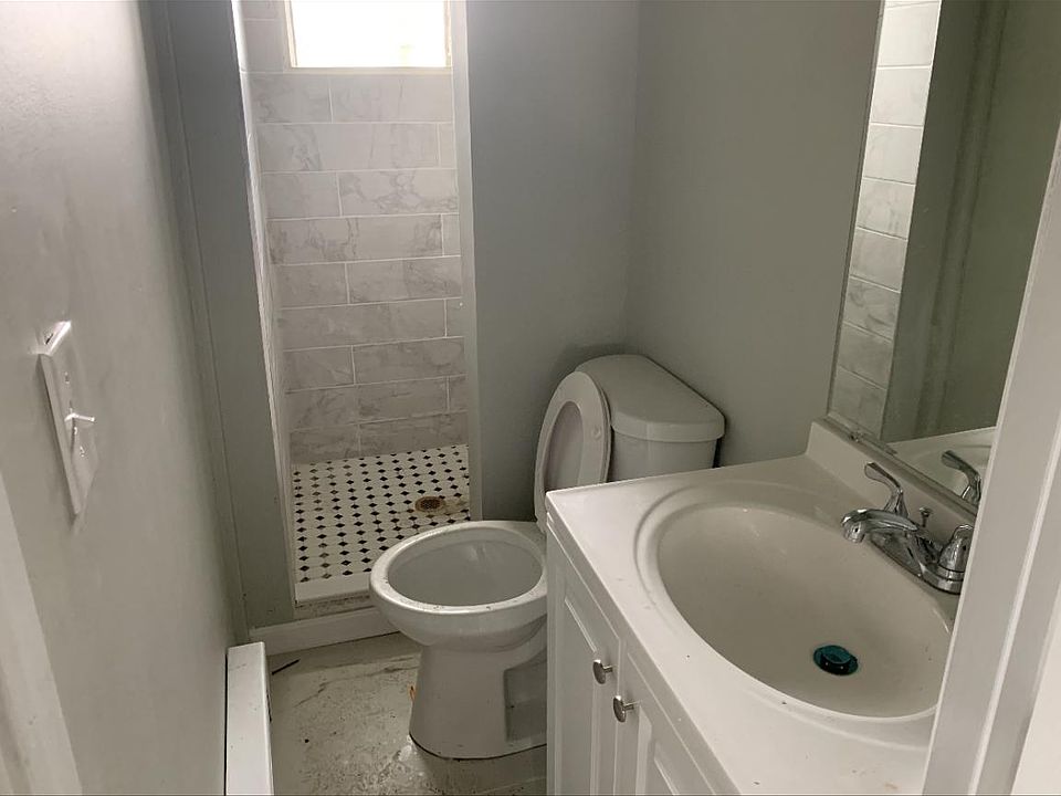 1st image of 231 Blaine Ave #1