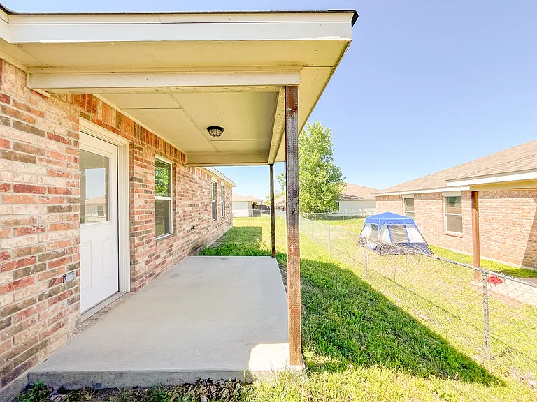 3808 John Chisholm Loop #B — Photo 33