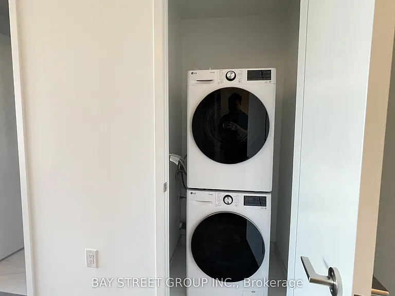 10 Oak St #1102 — Photo 12