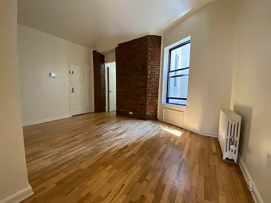 Rented by Best Apartments North Inc | media 29