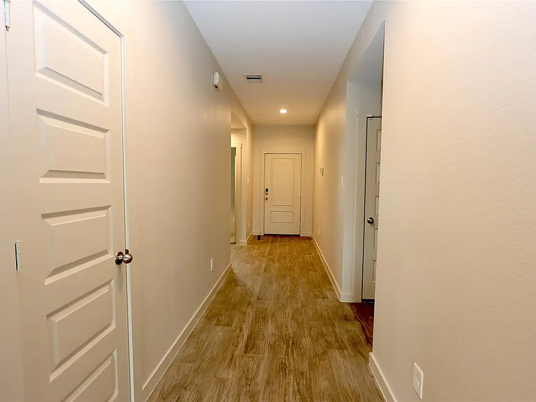 8215 Brahman Ln — Photo 3