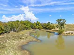 1120 Clover Dr, Poolville, TX 76487