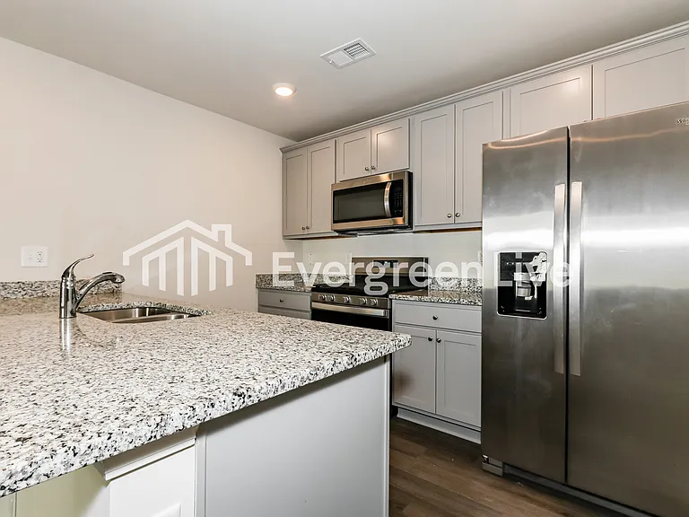 2296 Courtina Way — Photo 4