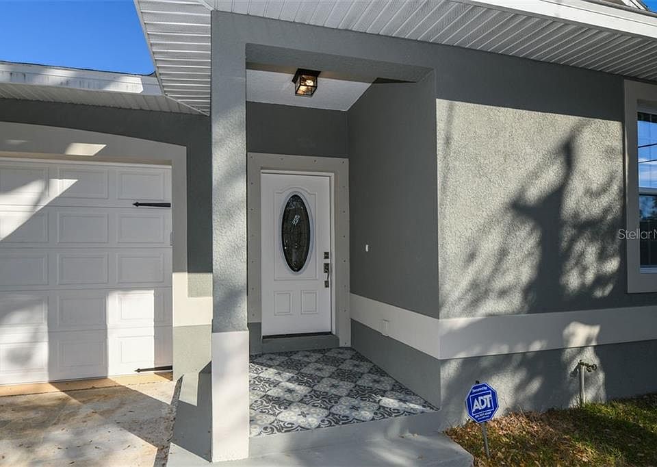 1st image of 1377 42nd St