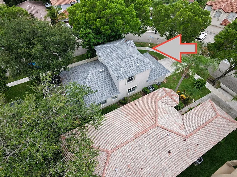 4907 Pelican Mnr — Photo 6