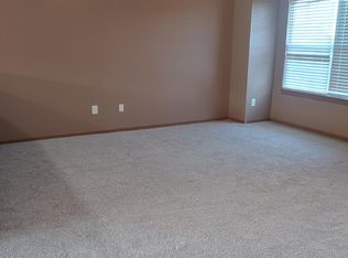 773 E Pinewood St, Gardner, KS 66030
