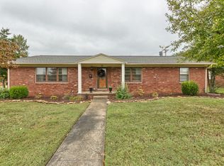 901 Parkway Dr, Owensboro, KY 42303