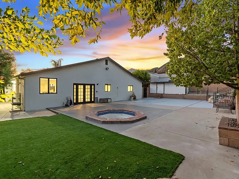 13940 Bermax Ave — Photo 34