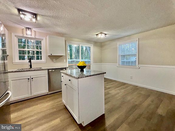 4th image of 12995 Rousby Hall Rd