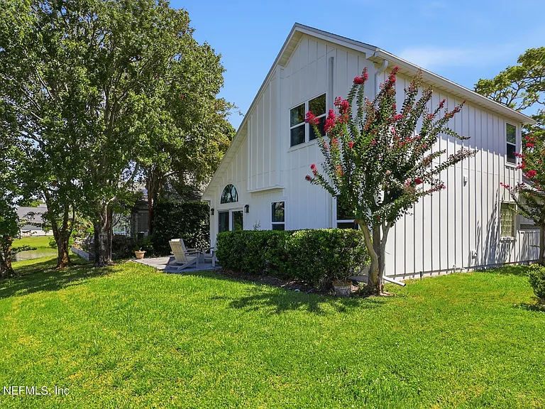 120 Alsace Ct — Photo 43