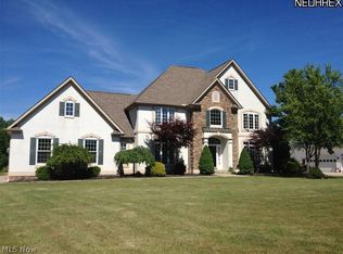 6670 Pheasant Run Dr, Canfield, OH 44406
