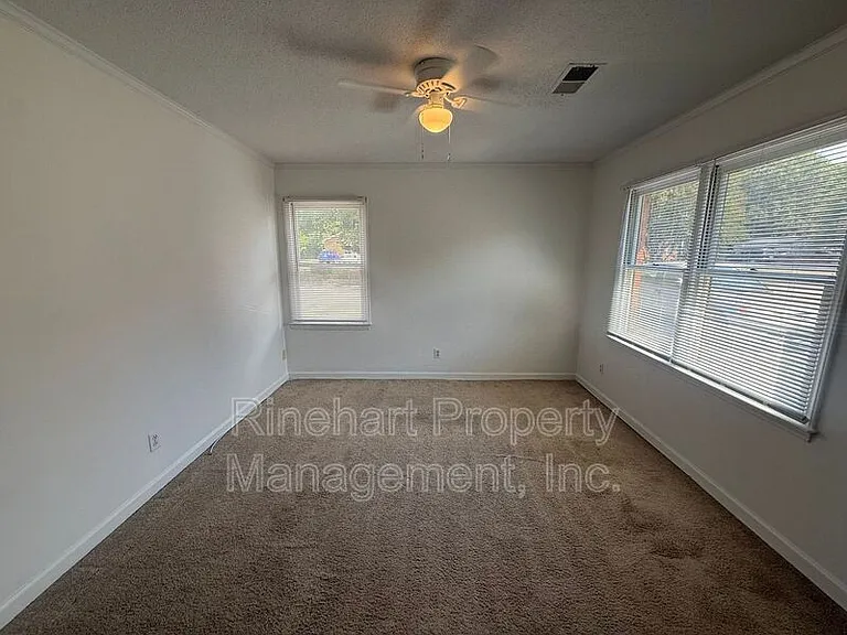 1110 Chandler Dr #101 — Photo 11