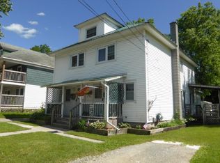 903 County St, Bennington, VT 05201