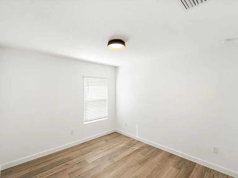 6362 NW Windwood Way — Photo 21