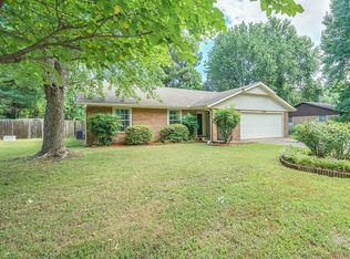 1500 Wilshire Dr, Springdale, AR 72764